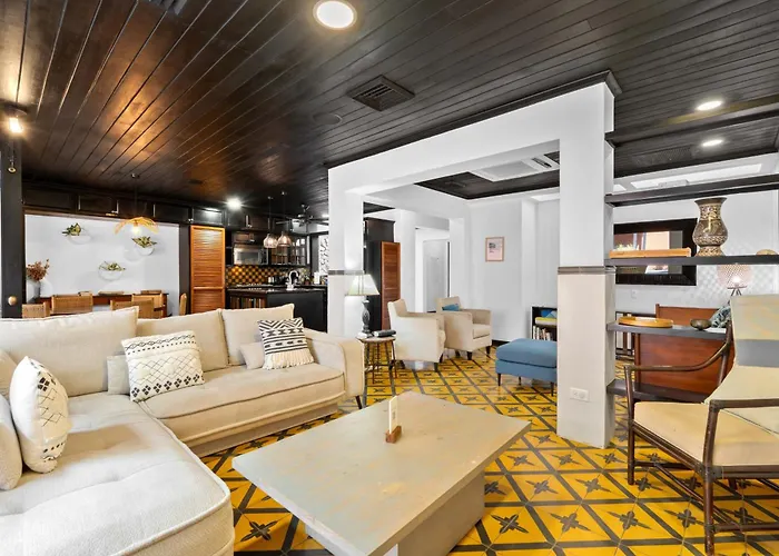Villa Private Pool Walking Distance To The